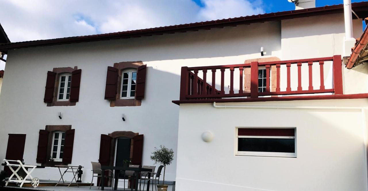 Chalbonia Bed & Breakfast Louhossoa Bagian luar foto